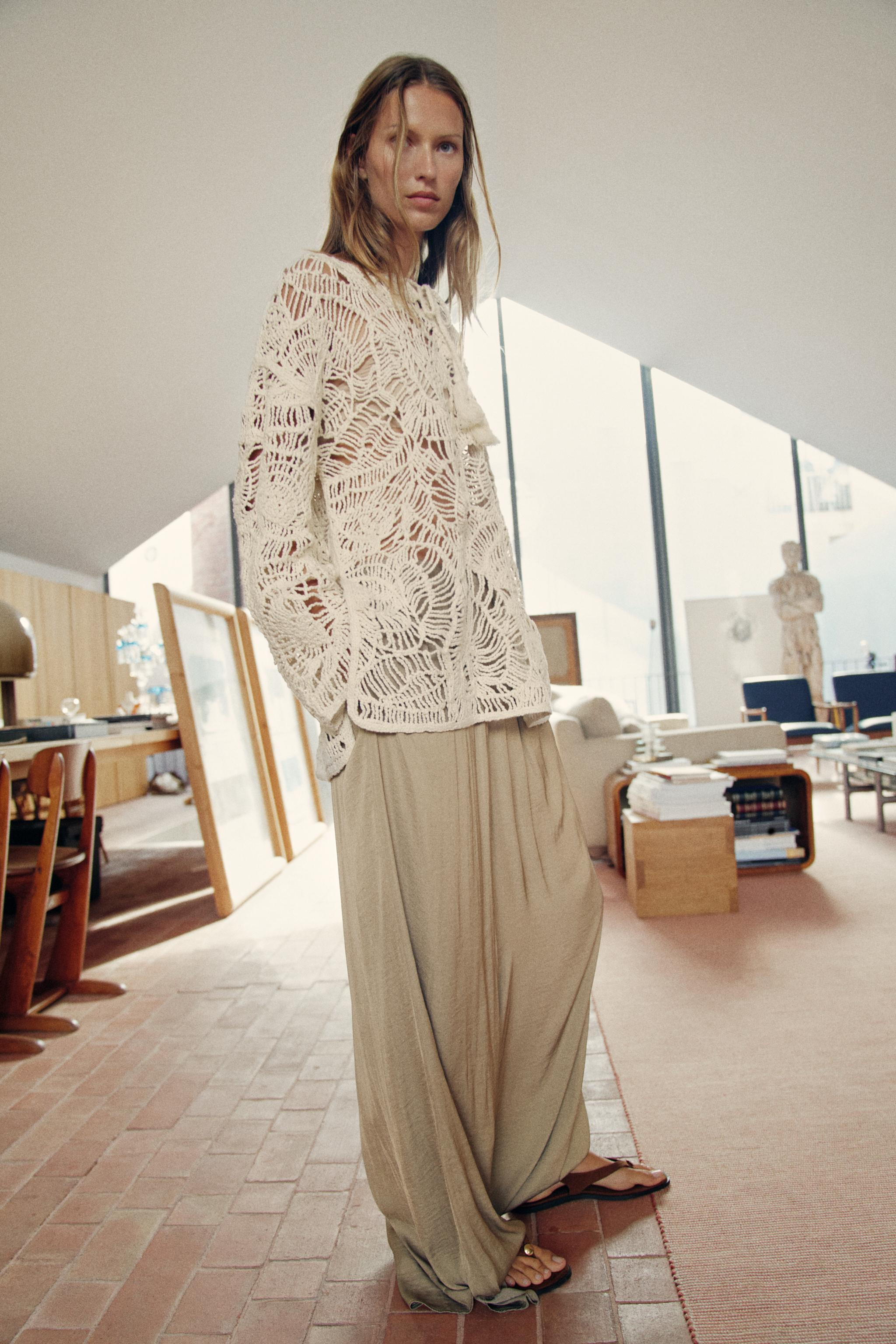 FLOWY WIDE LEG PANTS | Zara US