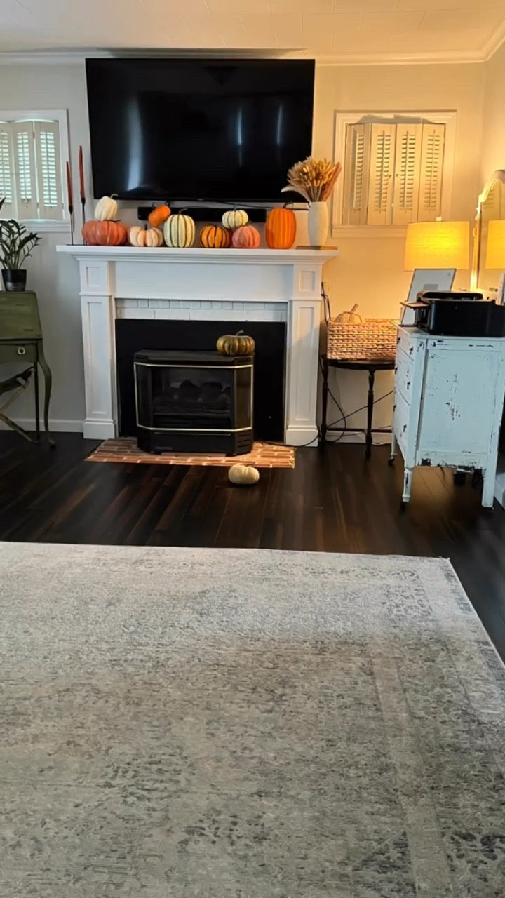 A little pumpkin inspo 🍁🎃50% off! Click the LTK link in my bio for these beautiful pumpkins! ✨
Michael’s Additional 15% off Promo Code: ZVCRLT6LGDSV
.
.
.
#cozyhome #lovecreekcottage #cottagedreams #cottagecore #cottagelifestyle #cozyvibes #autumn #pumpkinpatch #pumpkinspice #falldecor #ltkhome #ltkinfluencer #spookyszn

#LTKHalloween #LTKhome #LTKHoliday