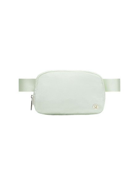 Everywhere Belt Bag with Long Strap 1L | Lululemon (US)