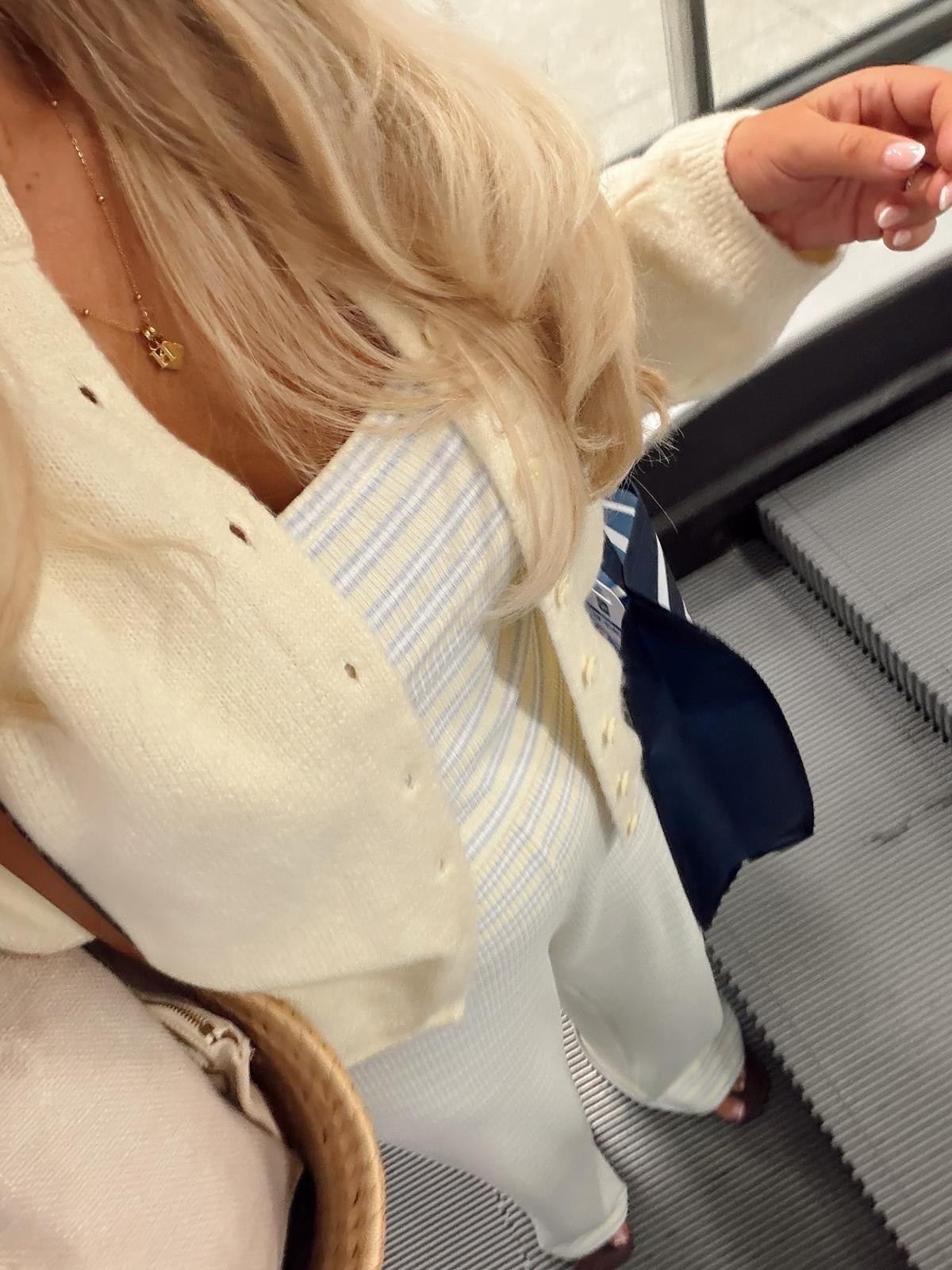 Travel outfit 💛

Airport outfit, comfy outfit, co-ord, butter yellow, stripes, basket bag

#LTKuk #LTKsummer #LTKtravel