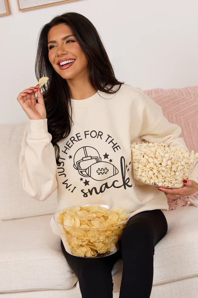 Here For The Snacks Cream Graphic Sweatshirt | Pink Lily
