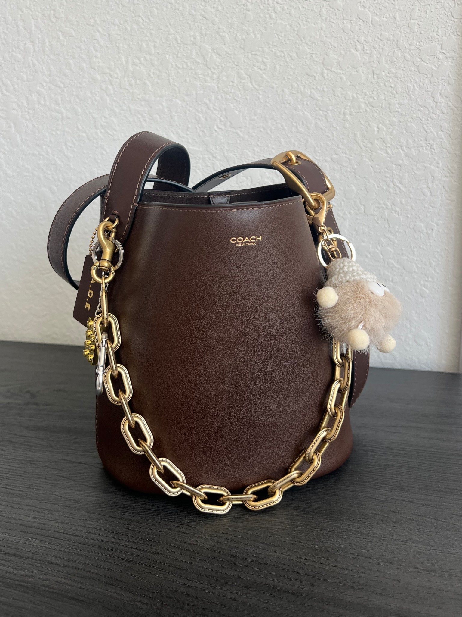 The perfect Fall Bag 🤎#coach #handbag #brownbags #handbags

#LTKItBag #LTKStyleTip