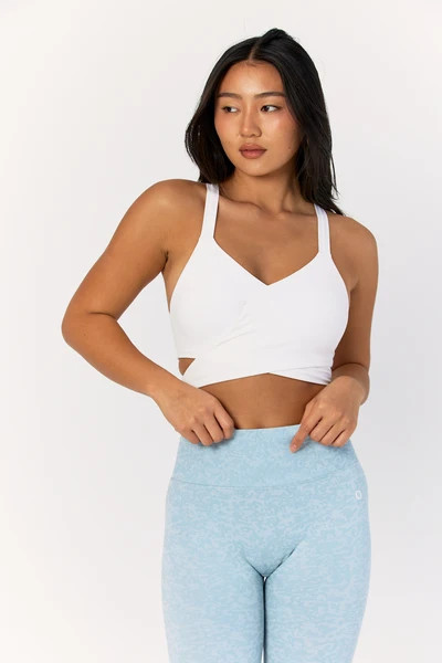 Astoria LIVE LUXE Crossover Crop - White | astoria activewear