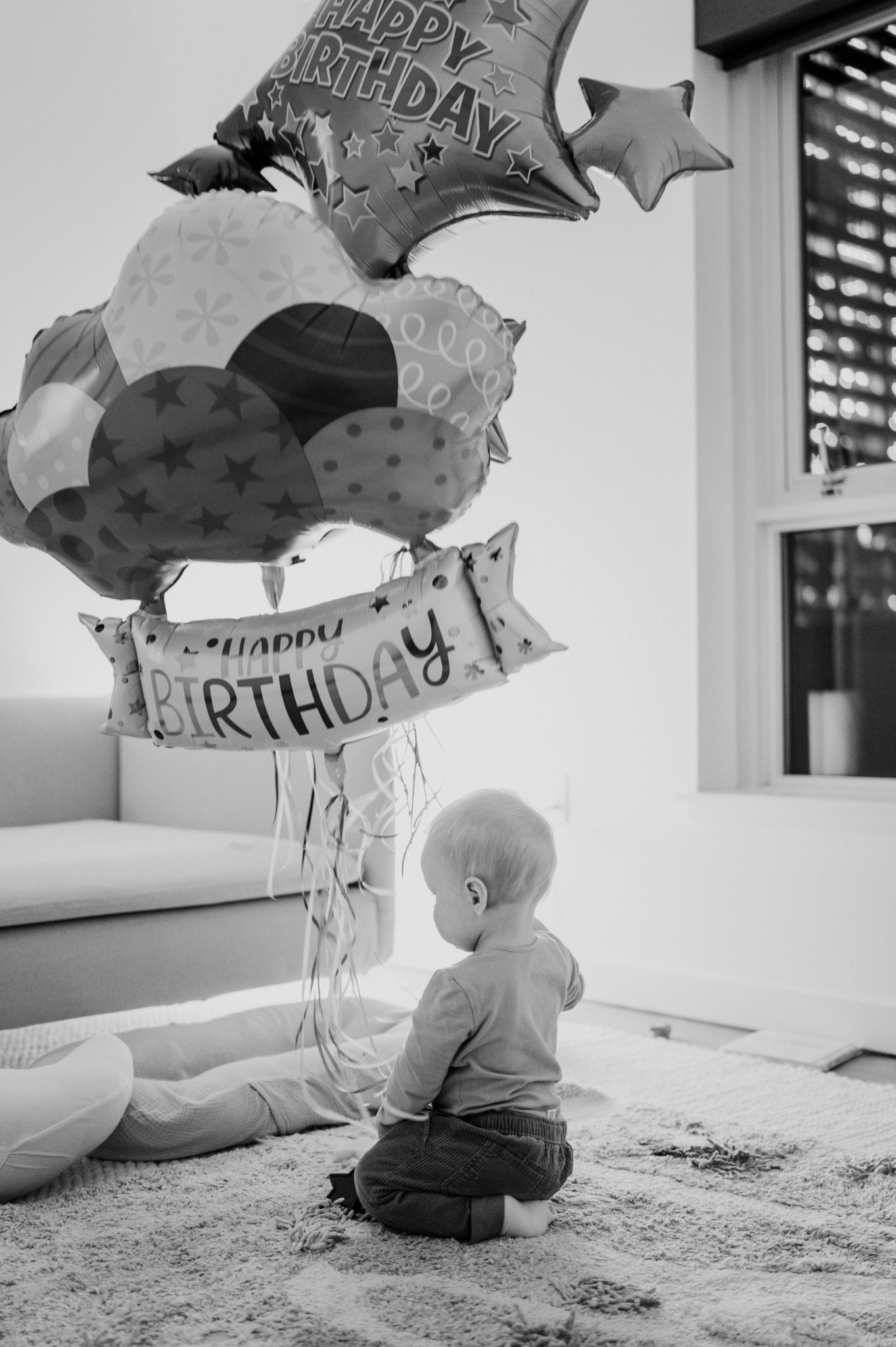 Someone just turned 1 y.o. 🎂🥺🥰🎁  The best gift is the gift of time & balloons 🎈 

#LTKmomlife #LTKBaby #LTKKids