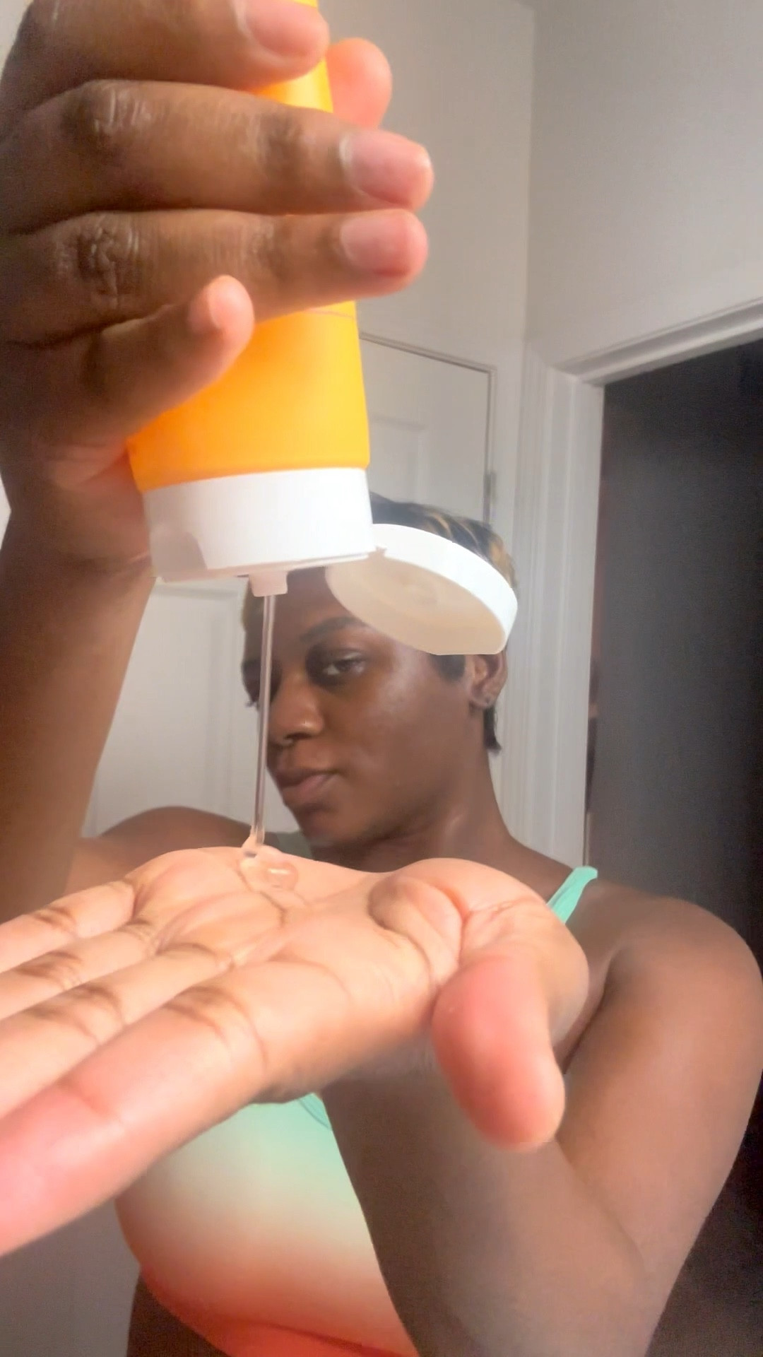 new skincare cleanser alert! the yuka app made me do it yall! It gives instant lather soon as it hit the water, very soft and lightweight on the skin. It doesn’t give that deep into the pores feel, that’s great for mornings or double-cleansing days. My skin didn’t feel stripped or tight at all.