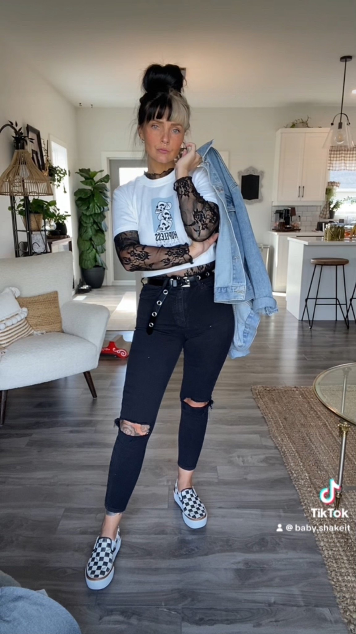 For this look I tried to jazz a casual fit up with a sheer floral long sleeve. I paired it with a graphic tee.

Shirt: Hopeless Records
Belt: Amazon