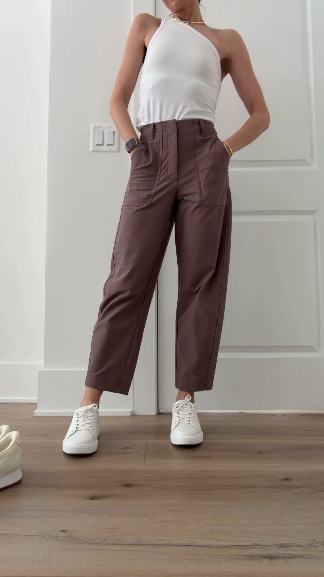 POV: you need cute yet comfortable (and convenient) sneakers - I got you! Use code
BRSTYLE15 to save 15% #kizikpartner @kizik

#LTKActive #LTKmomlife #LTKOver40