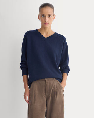 Everlane Cashmere High V Boyfriend Sweater In Navy, Size XXL | Everlane