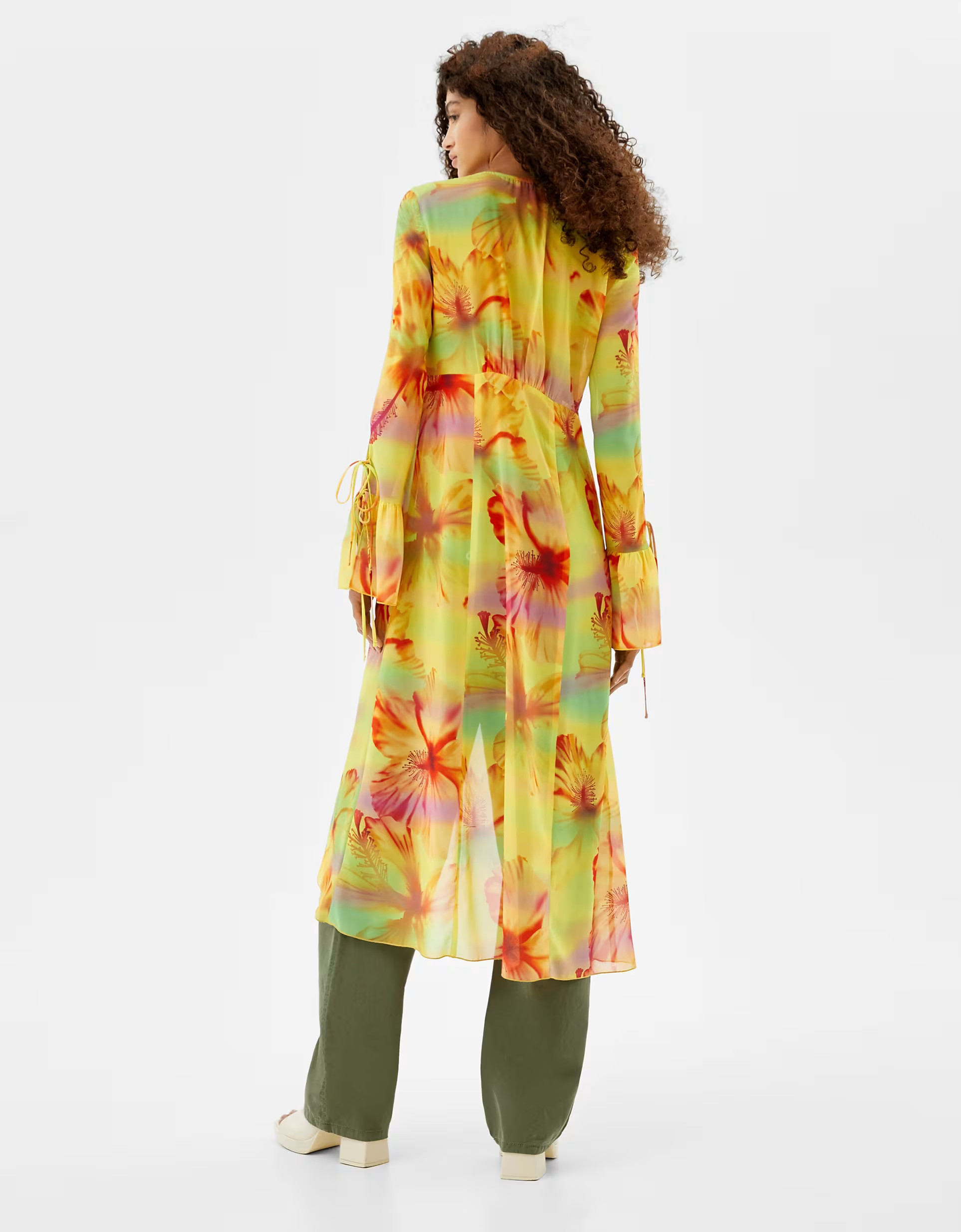 Bershka tie front ruffle detail 90s kimono in multi print | ASOS (Global)