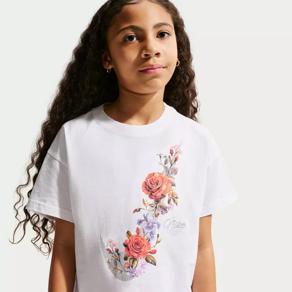 Nike Kids' Sportswear Essentials Bloom Boxy Graphic Tee | DICK'S Sporting Goods