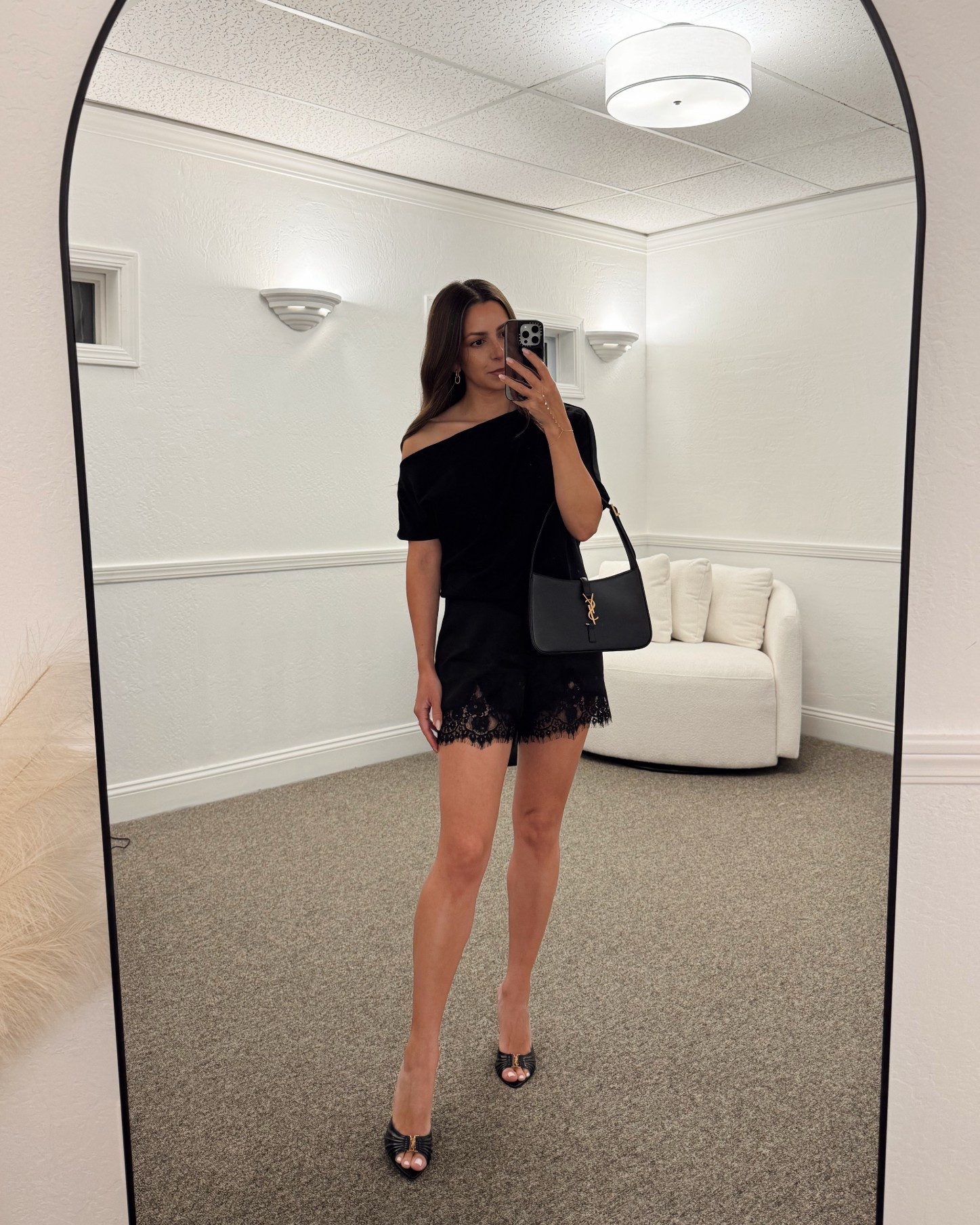 Date night outfit

@Aritzia   top- small
@Reformation   lace shorts- xs
@Zara  faux leather jacket
YSL heels
YSL bag
@Ana Luisa earrings

Petite, silk shorts, lace shorts, spring outfit, black outfit, date night


#LTKootd #LTKPetite #LTKSeasonal