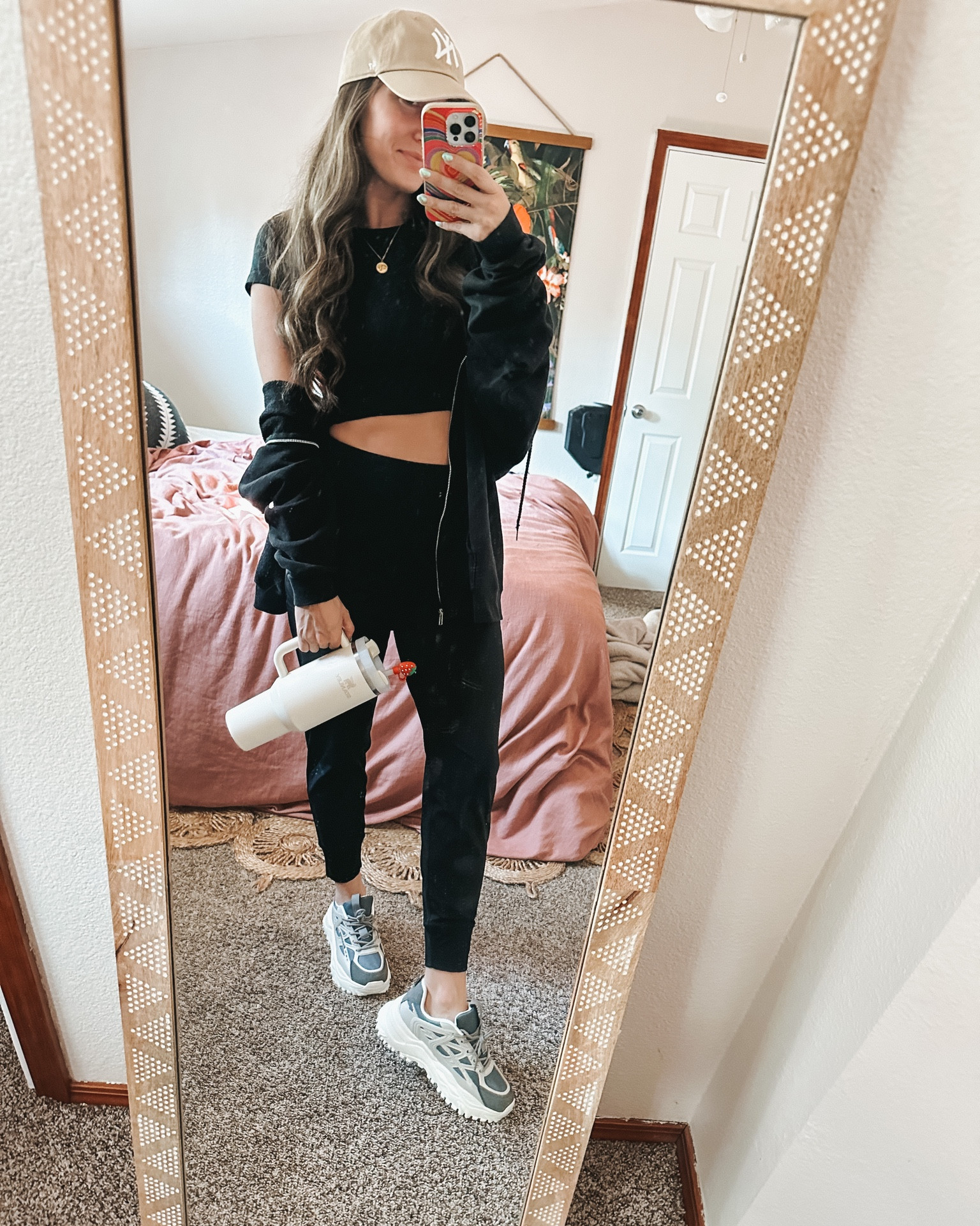 Soccer Mom Satur-slay 😉

Okay, real talk, I have SUCH a hard time with joggers. Tried a ton of them. Never really found the right fit. Also not willing to spend $100 on them. Took a chance on these lululemon dupe black joggers from Amazon and oh.my.gawd. they are perfect. So soft and stretchy, and the waist lays super flat. Paired it with a cropped black workout tee from Aerie, my favorite black zip up hoodie from Amazon, a khaki Yankees ball cap, annnnd these New Balance dupe chunky sneakers from Amazon that ARE EVERYTHING. 