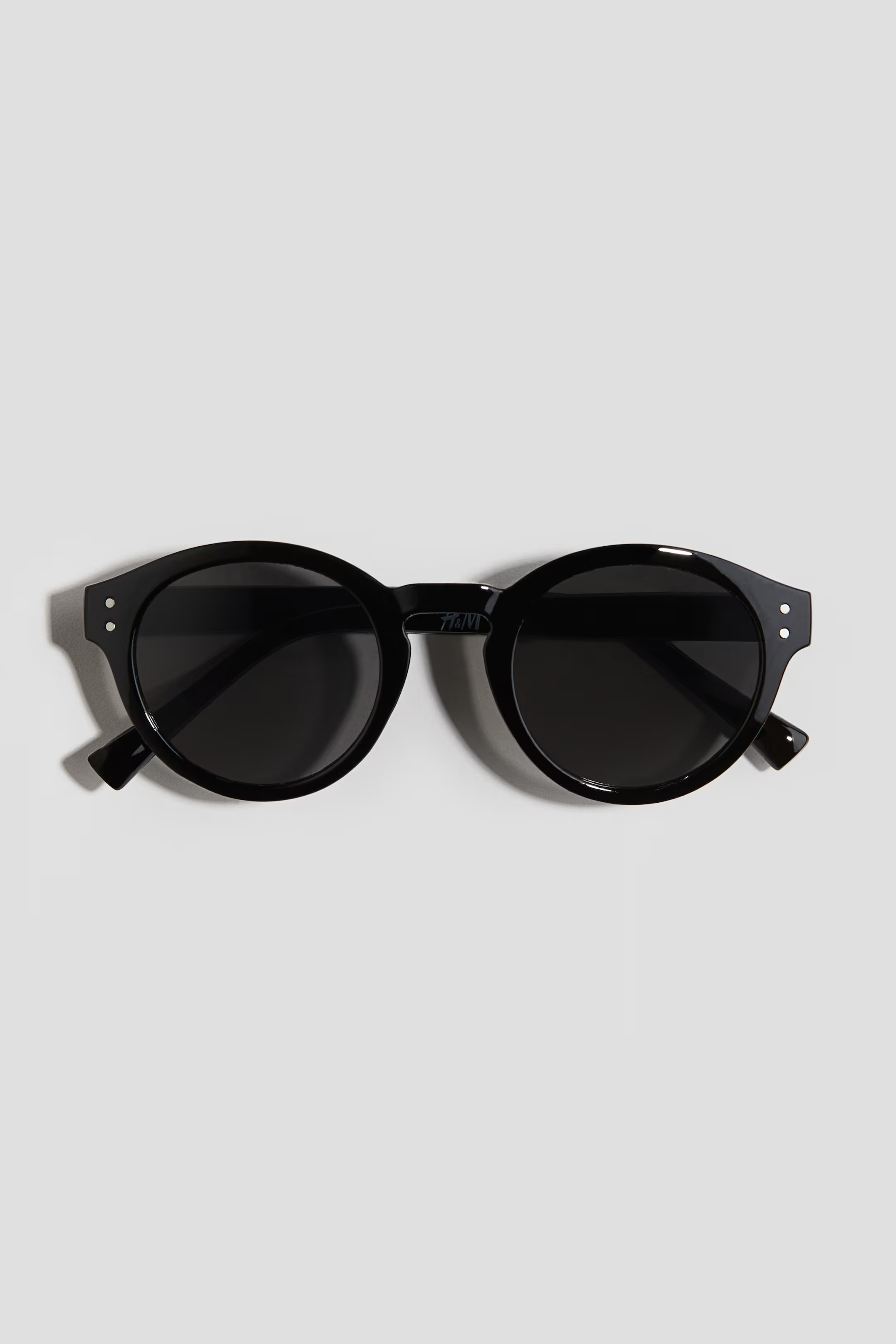 Sunglasses | H&M (US + CA)