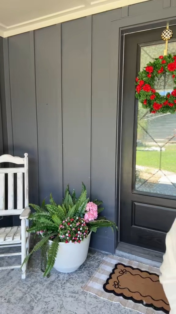 these are one of those small swaps that make errands feel easier ♡ structured, easy to carry, and they don’t flop over when you’re loading groceries… i keep them in my car at all times now

#ltkhome #everydayhome #momlife #errandsmadeeasy #homefavorites