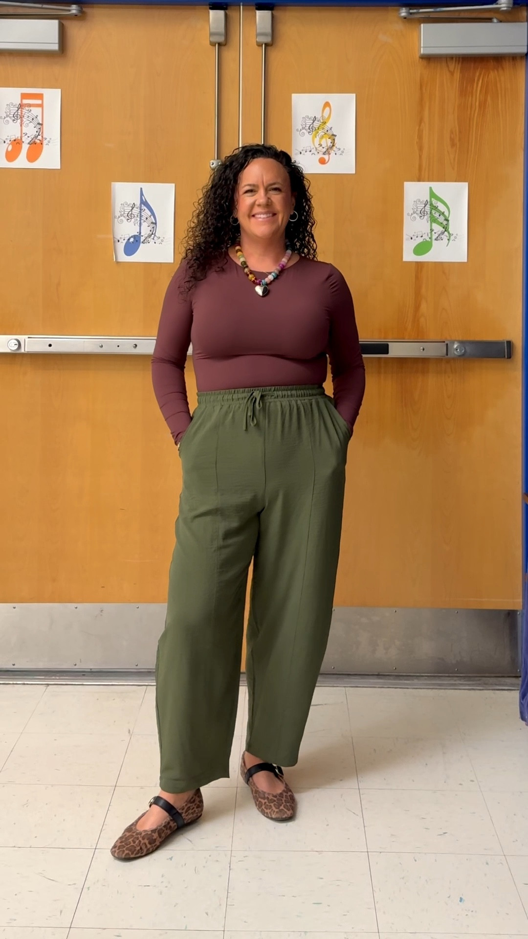 I’m 5’4, 172lbs
Shirt: L
Pants: L
Cardigan: L
Shoes: TTS

#LTKWorkwear #LTKPetite #LTKMidsize