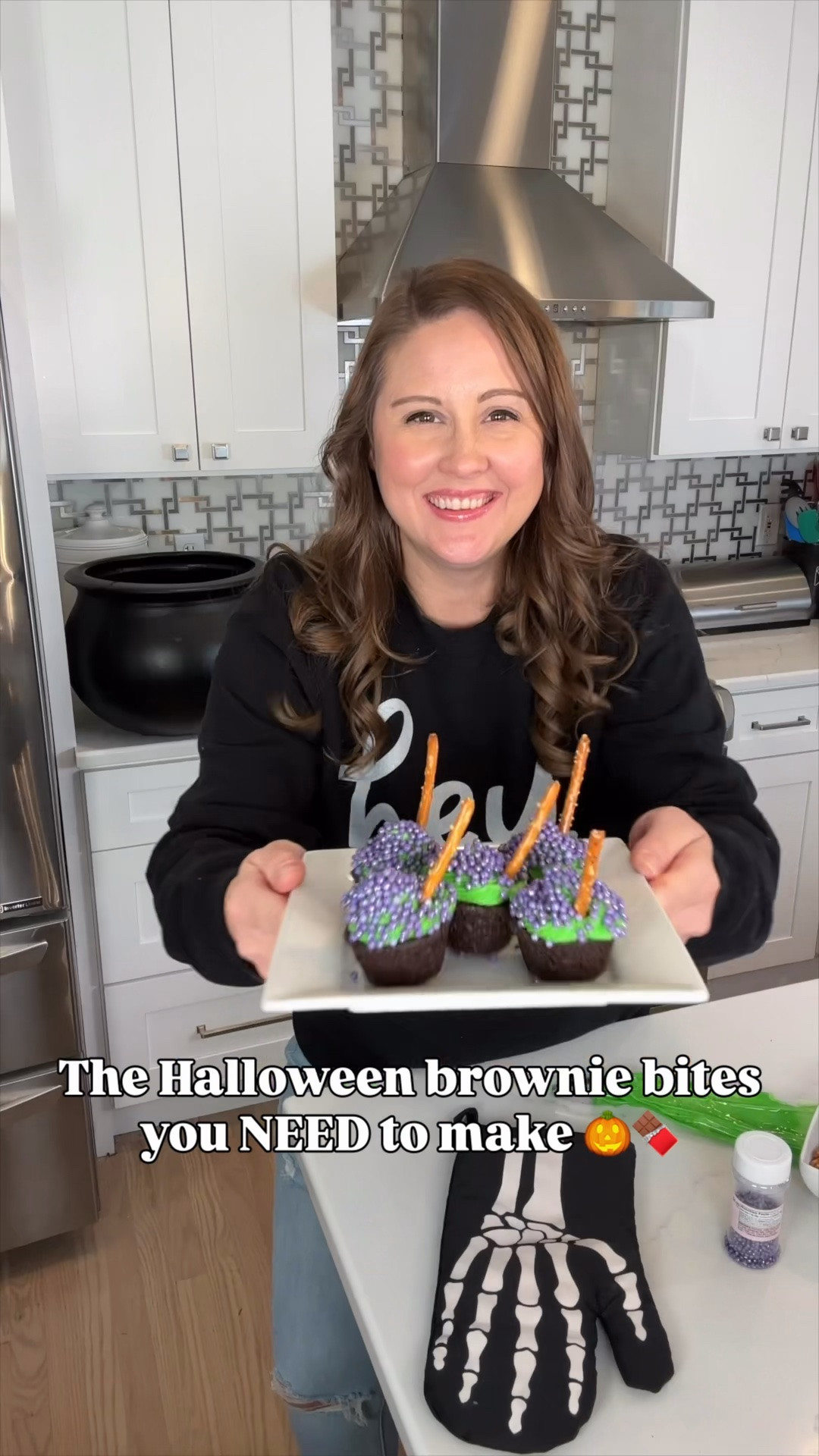 These Witch’s Brew Brownie Bites are such a fun Halloween treat! 🧙‍♀️💚 Rich, fudgy brownie bites topped with the cutest spooky-season details — perfect for Halloween parties, school treats, or a fun night of baking with the family. 🎃🍫

✨ Save this one for your Halloween baking list!

#HalloweenDesserts #HalloweenBaking #BrownieBites #HalloweenTreats #SpookyTreats #LTKFood #LTKHalloween #HalloweenIdeas