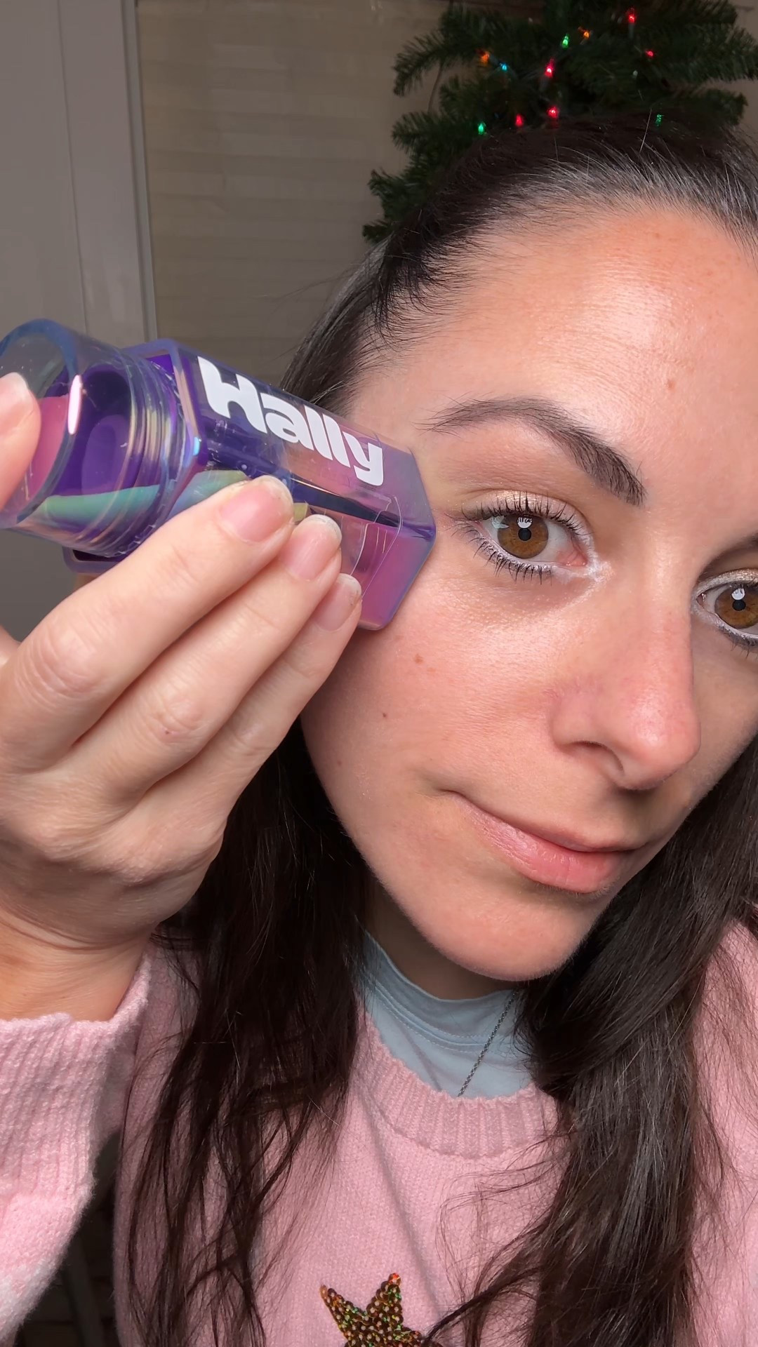 A cute little sparkle moment for literally every age — from kids who love hair gems to girls’ nights, concerts, holidays, or just everyday glam. Such an easy under-$30 stocking stuffer that actually gets used ✨🎄

#holidaygifting
#stockingstuffers
#giftideas2024
#hairgems
#sparklehair
#beautygiftideas
#beautyfinds
#momswholovebeauty
#ltkbeauty
#holidaystyle 

#LTKmomlife #LTKGiftGuide #LTKHoliday