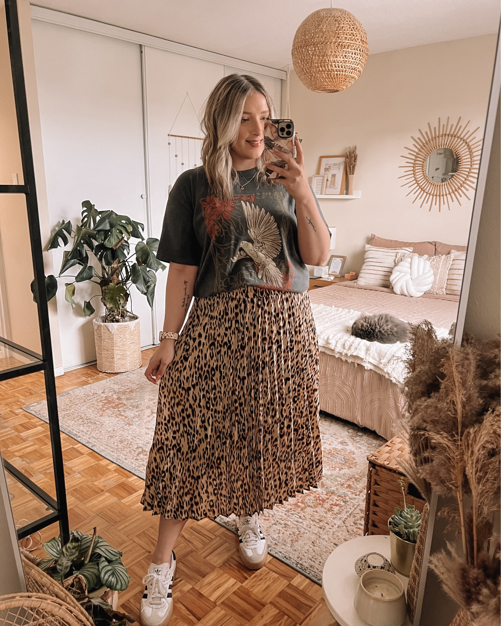 Love this Amazon leopard skirt for fall! It’s lined with an elastic waistband. I sized up to an XL for length since I’m 5’8, but the waist is a little big. If you’re not as tall, I’d stick with your usual size. My Fleetwood Mac graphic tee is so soft and fits TTS, wearing L. My sambas are super comfy, but size down .5

Midsize fall outfits, Amazon fashion finds


#LTKautumn #LTKmidsize #LTKcanada