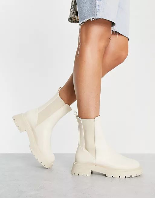 ASOS DESIGN Alfie chunky chelsea boots in off-white | ASOS | ASOS (Global)