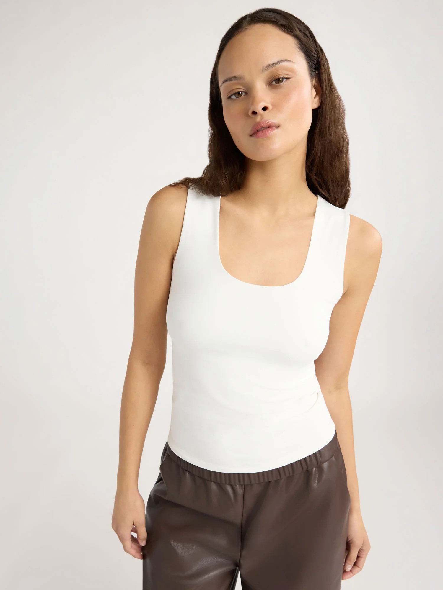 Scoop Women's Sleeveless Scoop Neck Contour Top, Sizes XS-XXL - Walmart.com | Walmart (US)
