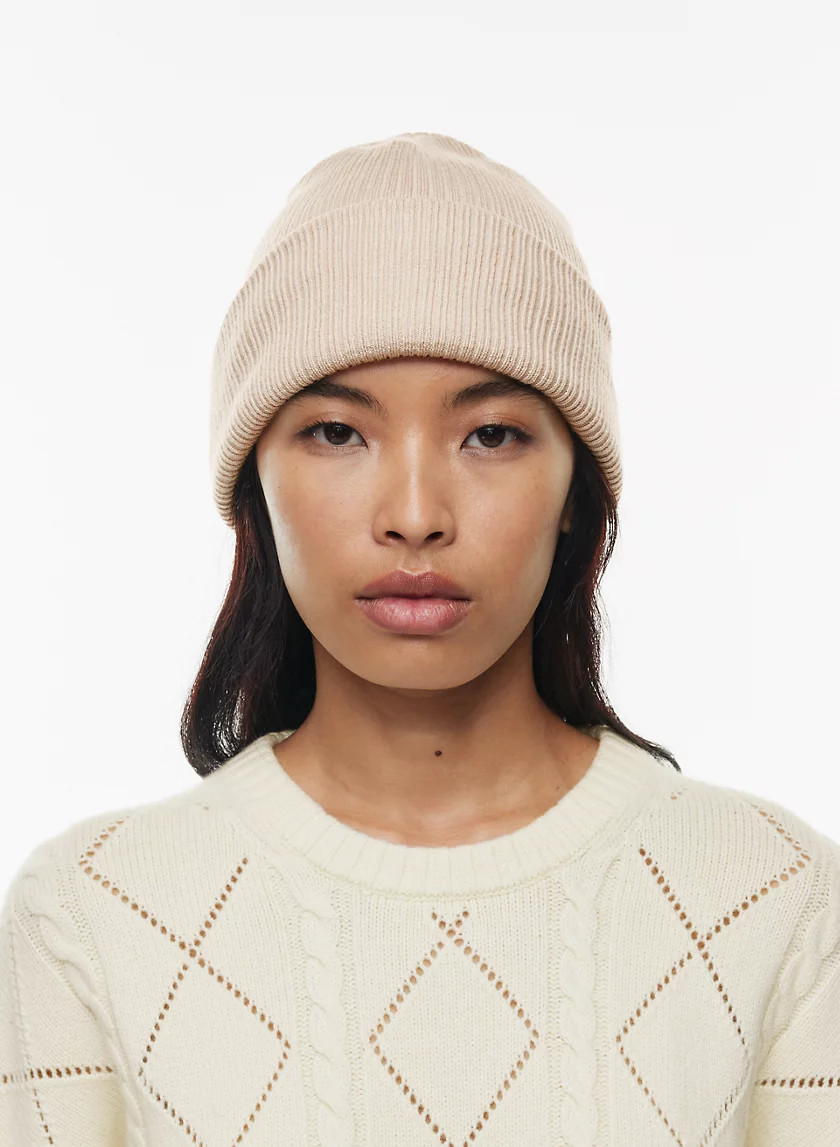 SNOWFLAKE BEANIE | Aritzia