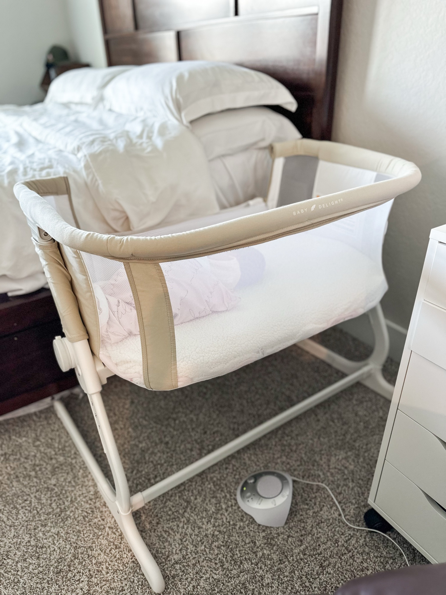 Baby delight cosleeper bassinet 

Baby bassinet, bedside cosleeper, baby bed, newborn bassinet, newborn products, newborn must haves, baby shower gifts, newborn gift ideas, baby gift ideas, mom to be, amazon baby, Amazon finds, Amazon home

#LTKBump #LTKBaby #LTKHome