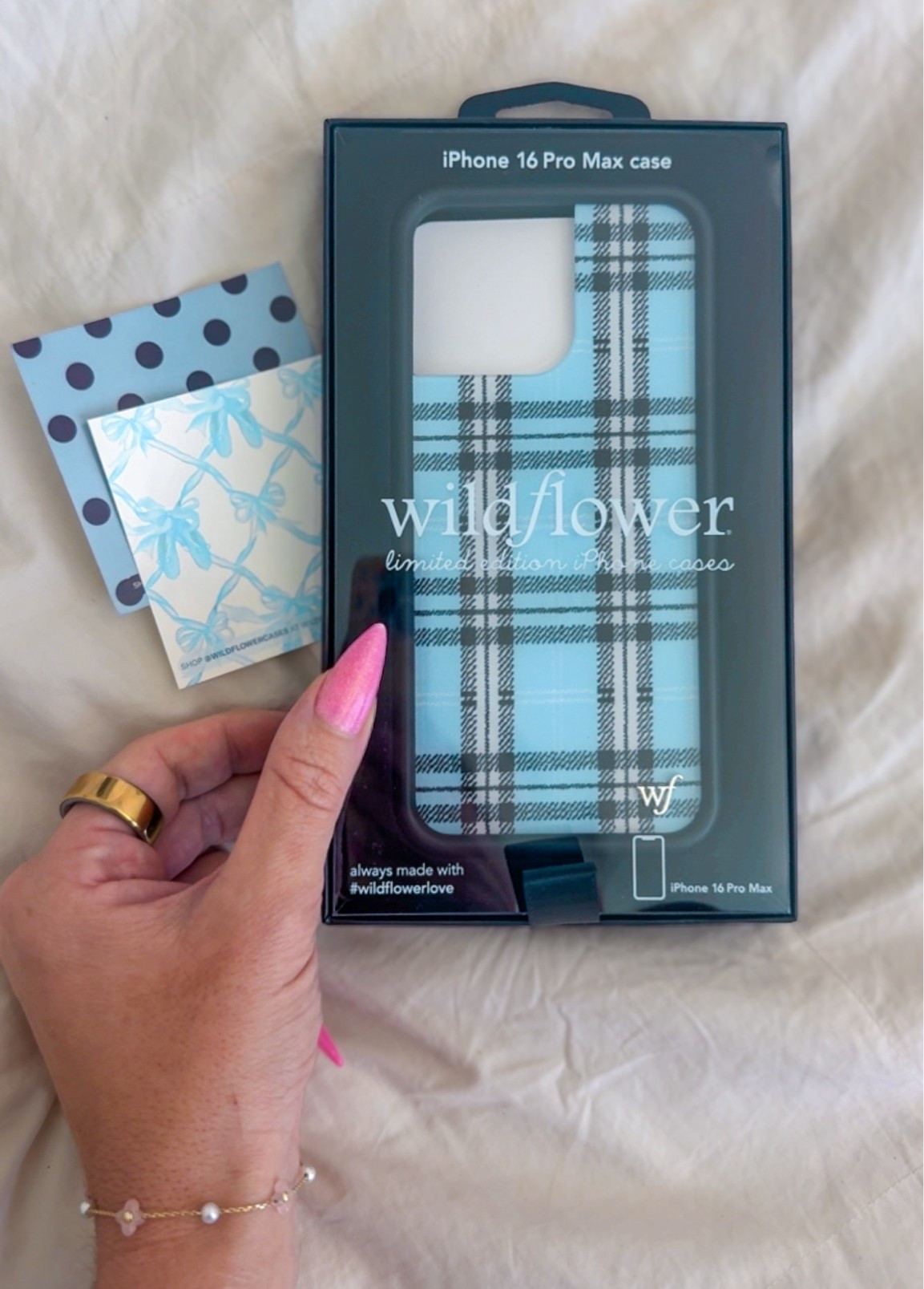 new phone outfit 💙📱✨

This blue plaid Wildflower case is SO cute and feels very back-to-school/fall without being too fall yet 😂💙

gifted by @wildflowercases 

#WildflowerCases #PhoneCase #LTKStyle #LTKFinds #BlueAesthetic