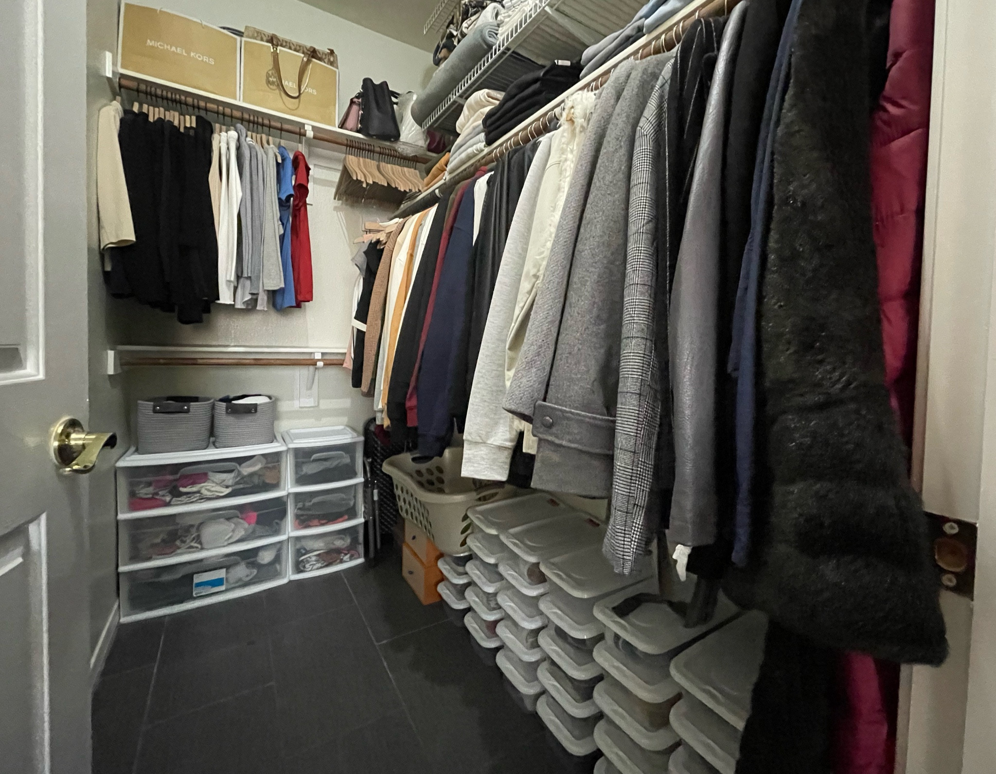 Non-renter friendly Apartment, Closet Organization.
#bedroom #closetorganization #apartment

#LTKover40 #LTKFind #LTKhome