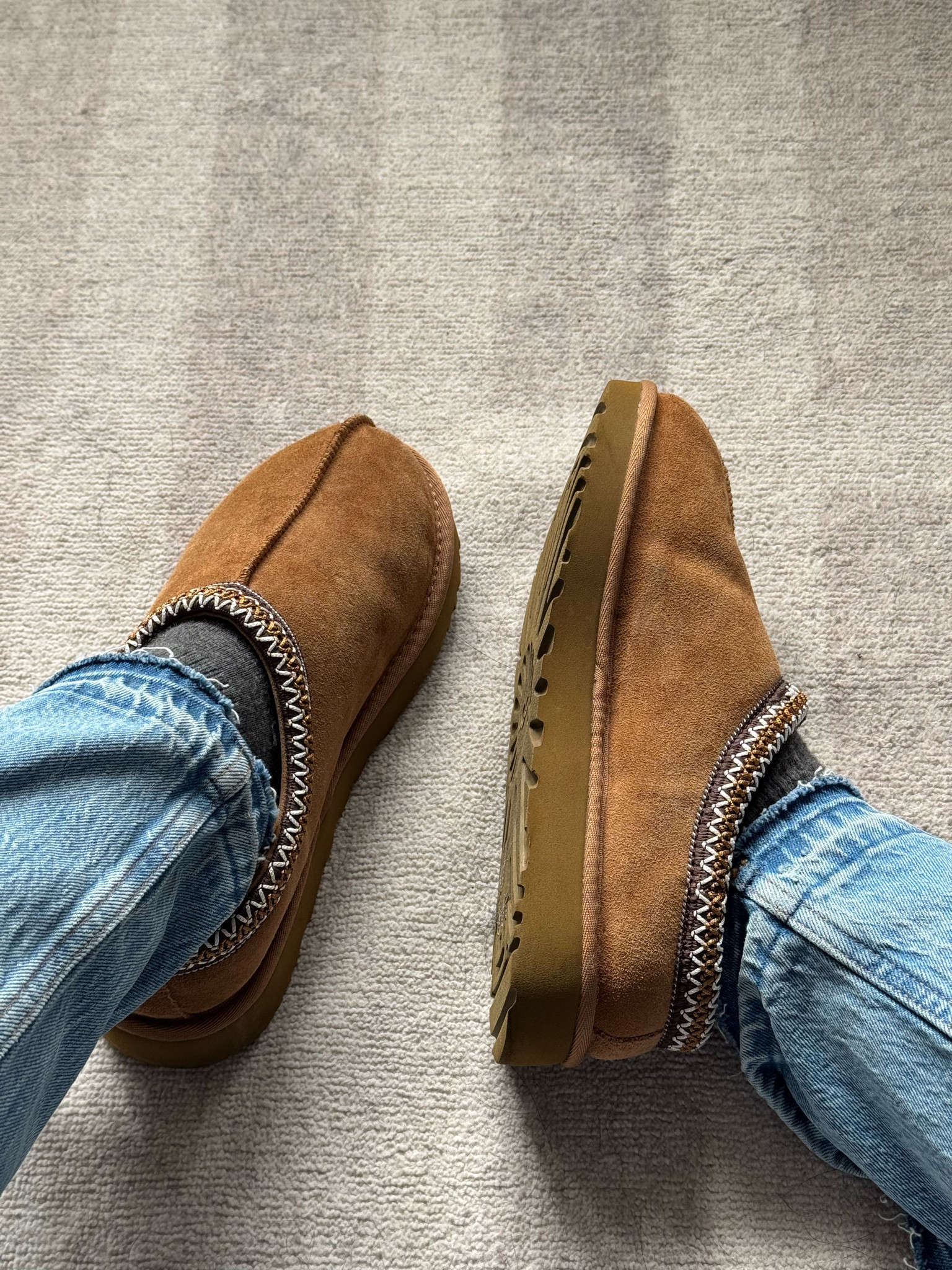 Uggs with jeans >>>>
Has me feeling so 2008 😝
12/10 comfy and warm for winter and so fun to style 

#LTKU #LTKStyleTip #LTKShoeCrush