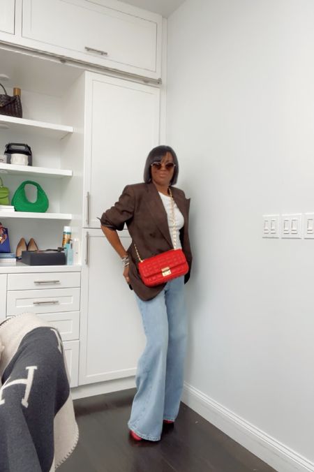 Keeping it casual cool on a Monday. For a luxury bag under $400 this Michael Kors bag is a win. my blazer is also on sale.

#LTKsalealert #LTKover40 #LTKstyletip