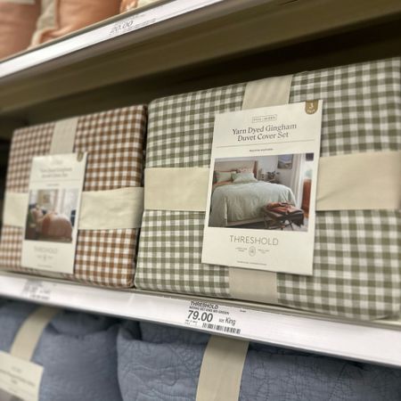 I found the cutest gingham duvet cover set!

Comes in moss green or camel.

There is a full/queen or king size and comes with 2 pillow shams. 

Super cute bedding for any bedroom in your home! 

#target #bedding #bedroomdecor 

#LTKFamily #LTKFindsUnder100 #LTKHome