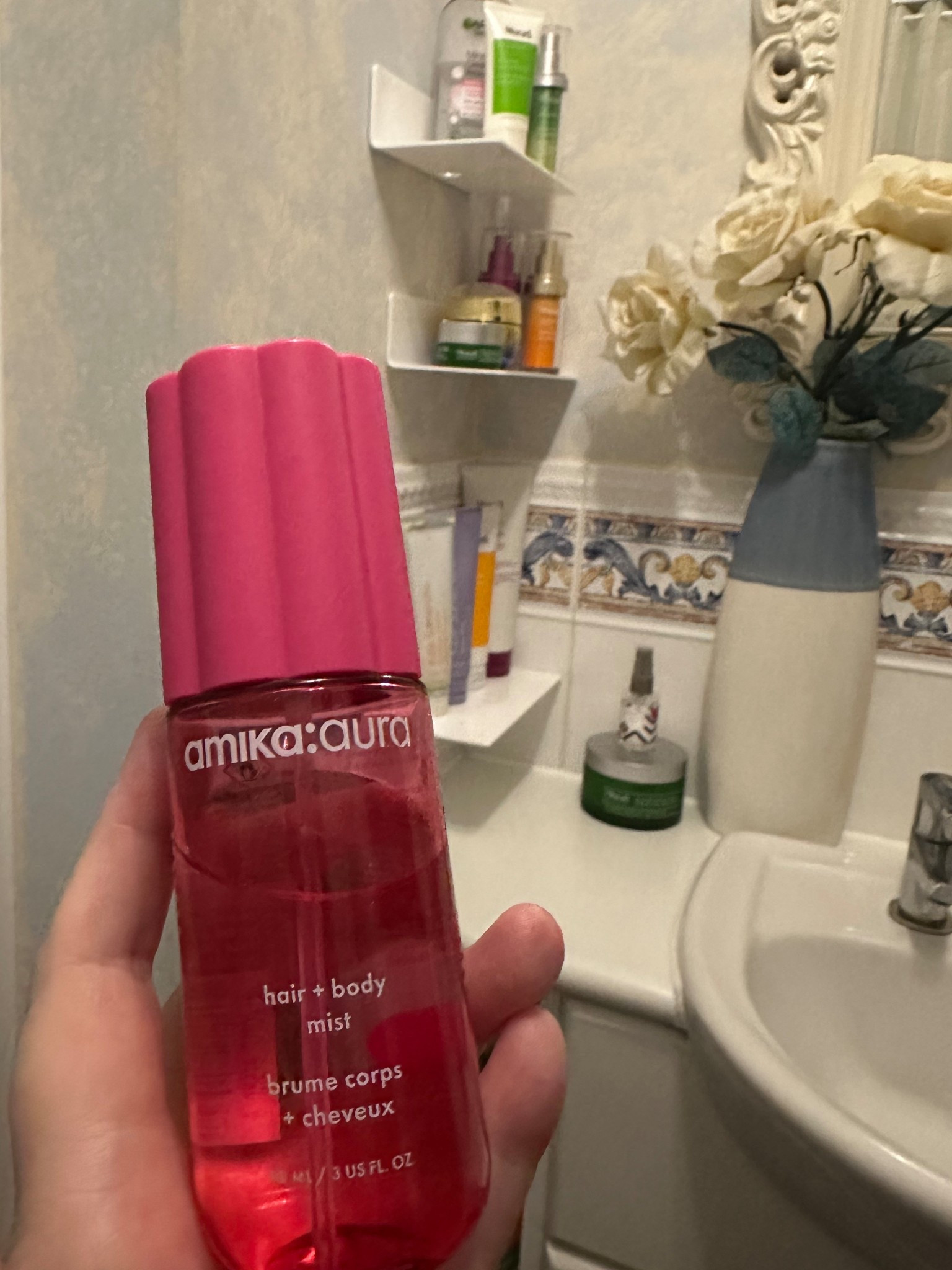 SpaceNK Hair & Body mist 
.. this is insanely good & smells absolutely divine .. I love it guys !! 
.. kindly gifted by Brand

#hairandbodymist #beauty #spacenk

#LTKbeauty #LTKtravel #LTKluxury