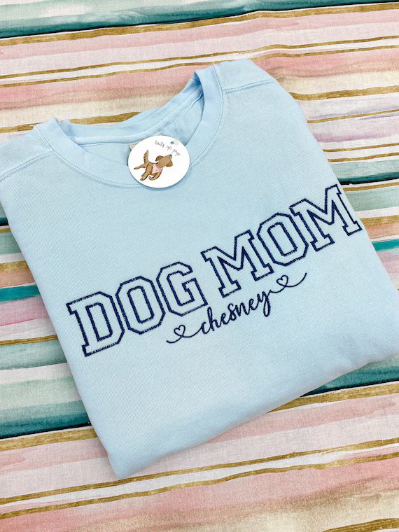DOG MOM Dog Mom Pullover Puppy Sweatshirt Dog Mom Crewneck | Etsy | Etsy (US)