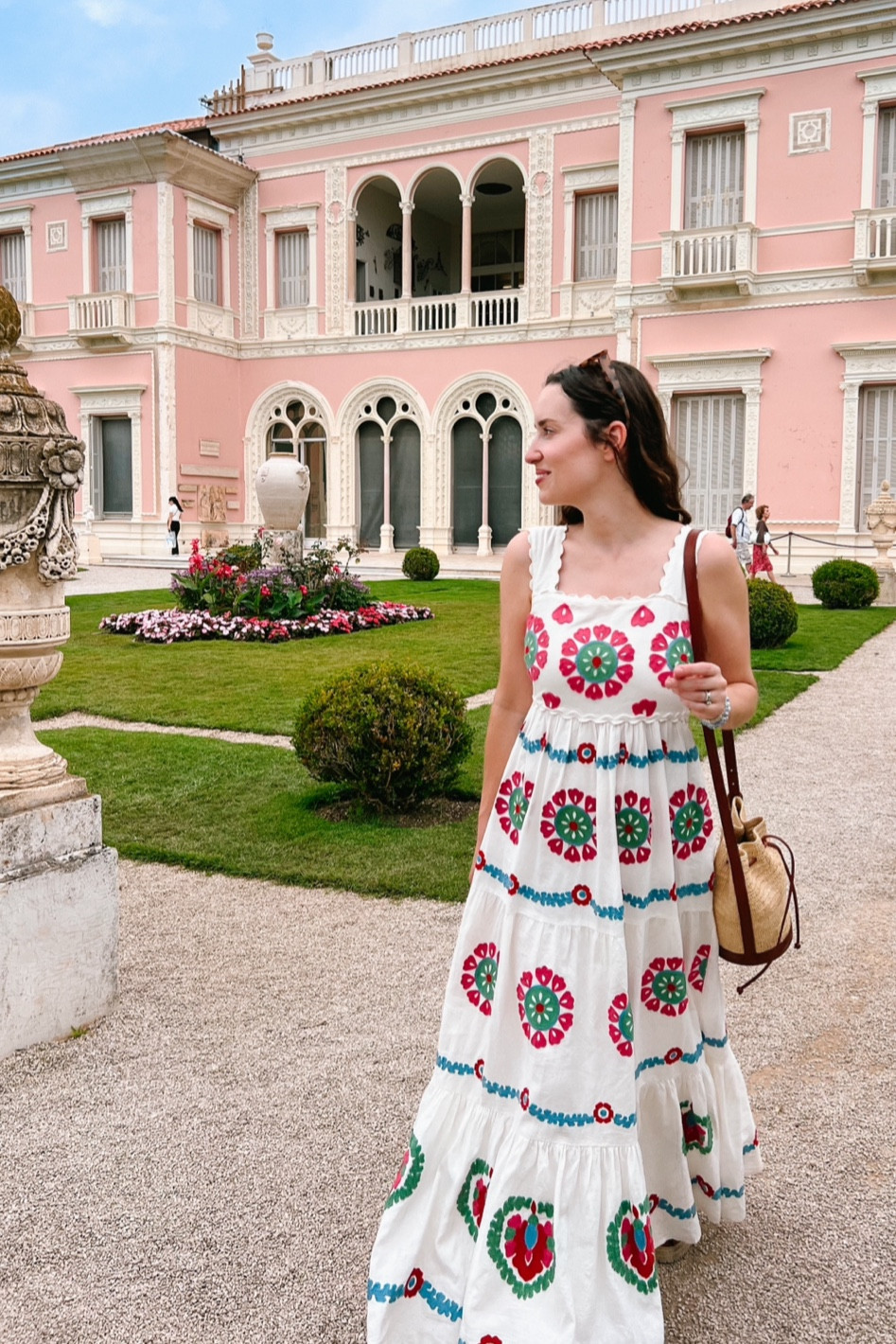 Sezane Embroidered Maxi Dress 🌺

Pink floral dress, vacation dress, Europe outfit, sezane dress, white maxi dress, woven bucket bag, Europe outfit ideas

#LTKTravel #LTKSeasonal