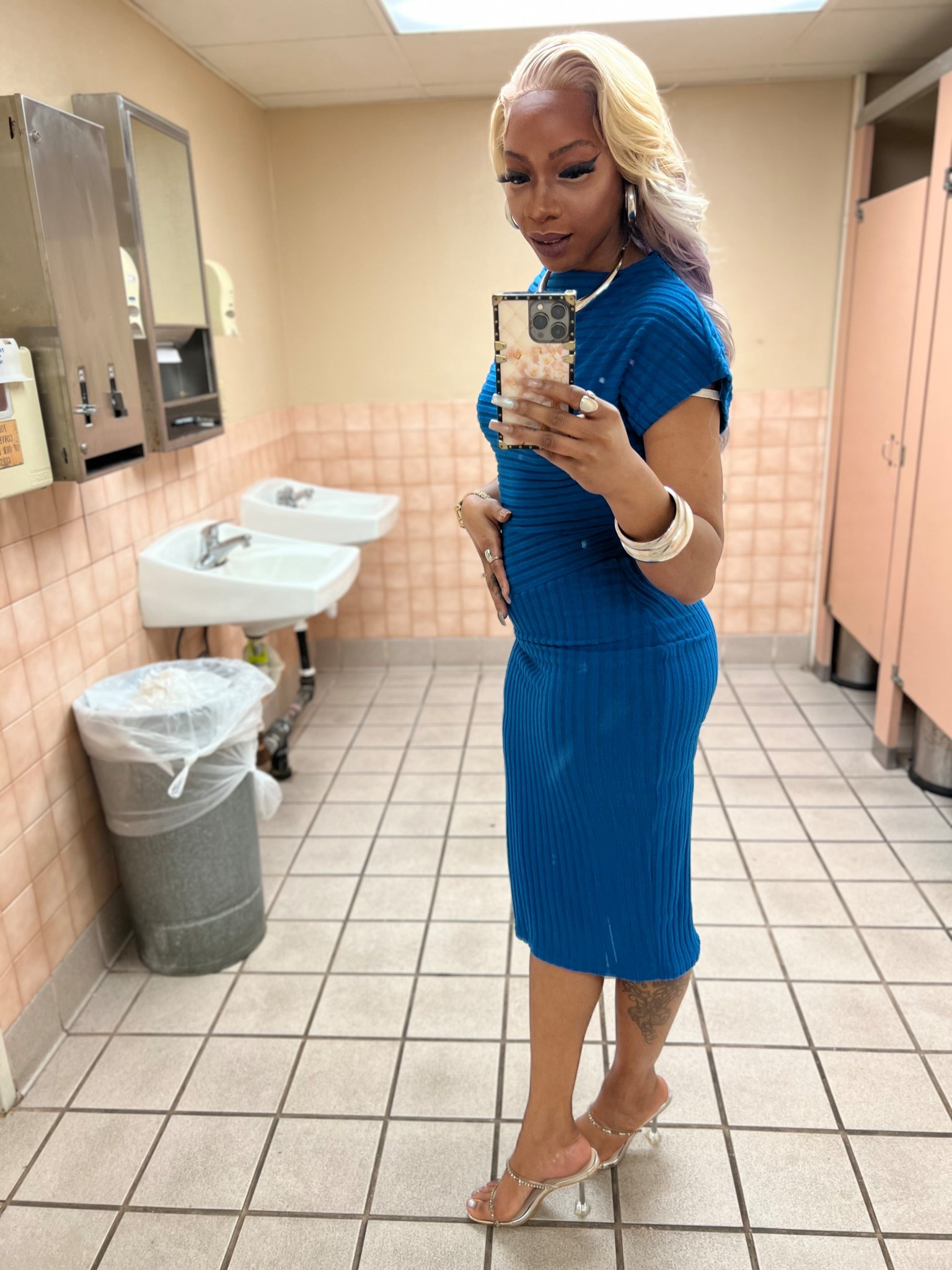 Dress inspo

#LTKStyleTip #LTKFindsUnder50 #LTKBeauty