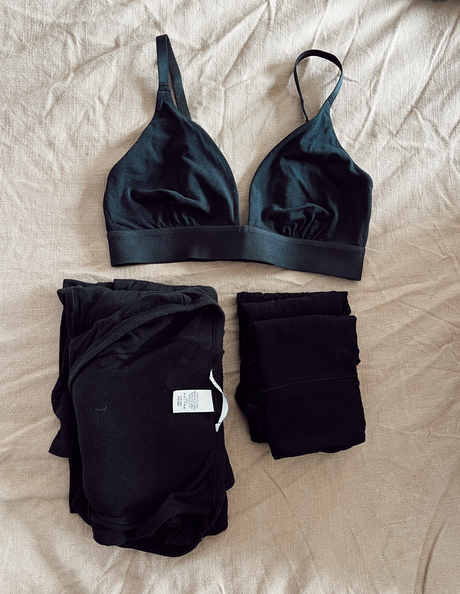 Postpartum Essentials for after giving birth! And yes, in black! 🥰❣️

#postpartum #nursing #breastfeed #loungewear 

#LTKbump