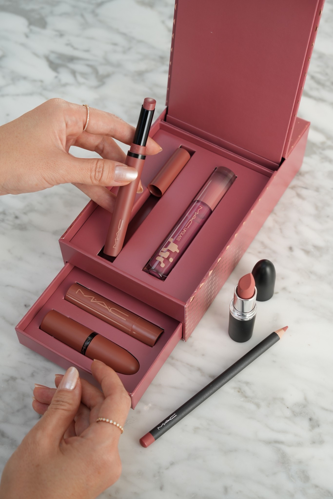 MAC Lip Sets on sale 

#LTKBeauty #LTKHoliday #LTKGiftGuide