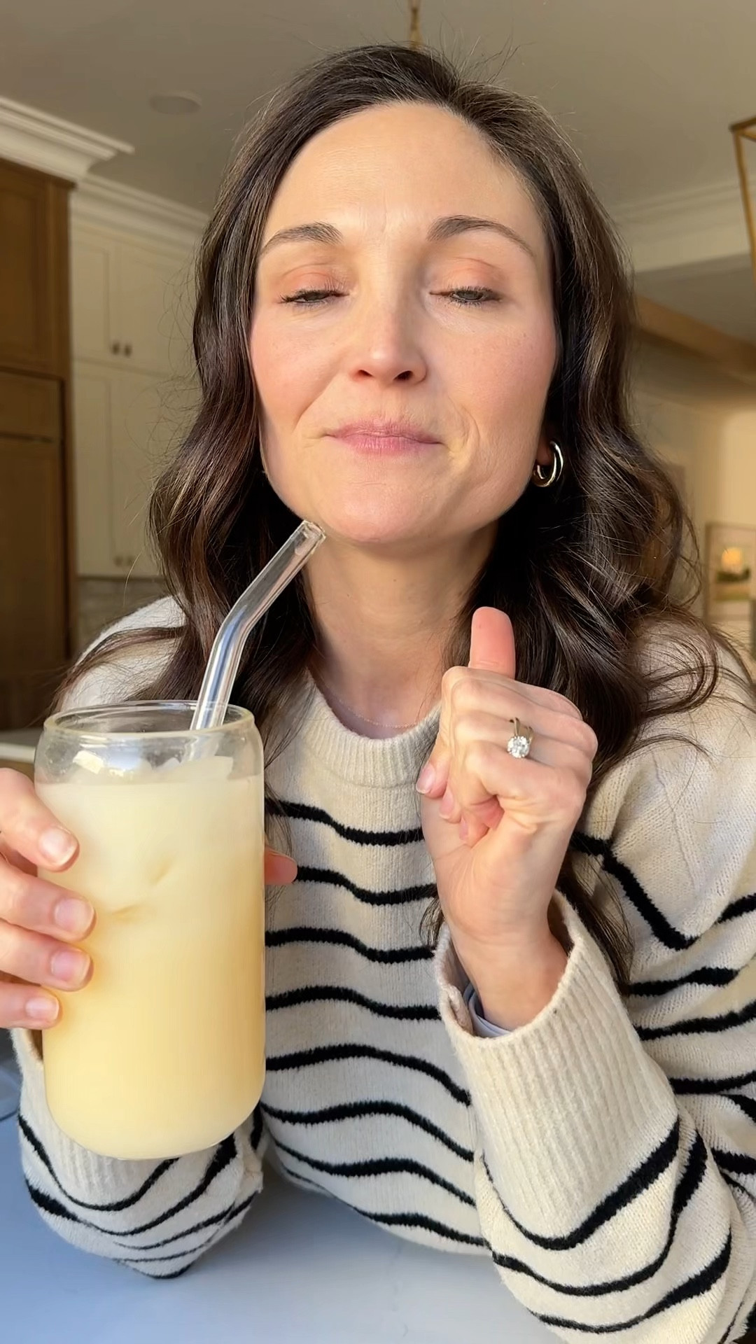 
I’ve been cutting back on caffeine 😱 and swapping my afternoon coffee with this adrenal cocktail. It’s made with @drinklmnt and has been a game changer for my energy and stress levels! 💪✨ Here’s how to make it:

🍊 2-4 oz fresh-squeezed orange juice
💧 8-12 oz water
🧂 ½ stick of raw unflavored LMNT
🥥 Splash of canned coconut milk

Just mix, stir, and enjoy! #ad

LMNT has been a key player in helping me maintain energy and hydration throughout the day. Give it a try and let me know what you think!

Adrenal cocktail, healthy energy drinks, hydration hacks, low-caffeine lifestyle, afternoon drink swaps, LMNT electrolytes, stress relief drinks, adrenal support, clean energy alternatives, wellness routines, easy healthy drinks

#LTKSeasonal #LTKActive #LTKVideo