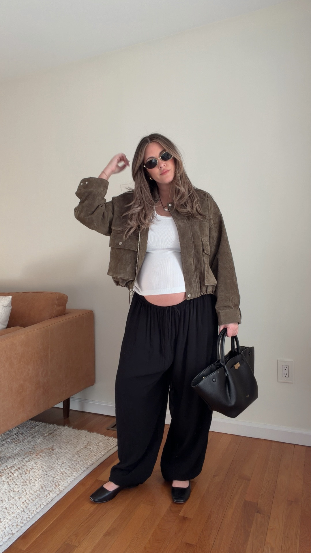 Bump style! Everything is non-maternity. Size up 1 in tank (regardless of if you’re pregnant). Sized up to L in pants FOR pregnancy (they’re roomy!)

pregnancy outfits, bump outfits, pregnancy style, Aritzia outfits, spring outfits, spring outfit ideas, spring outfits 2026

#LTKBaby #LTKSeasonal #LTKootd