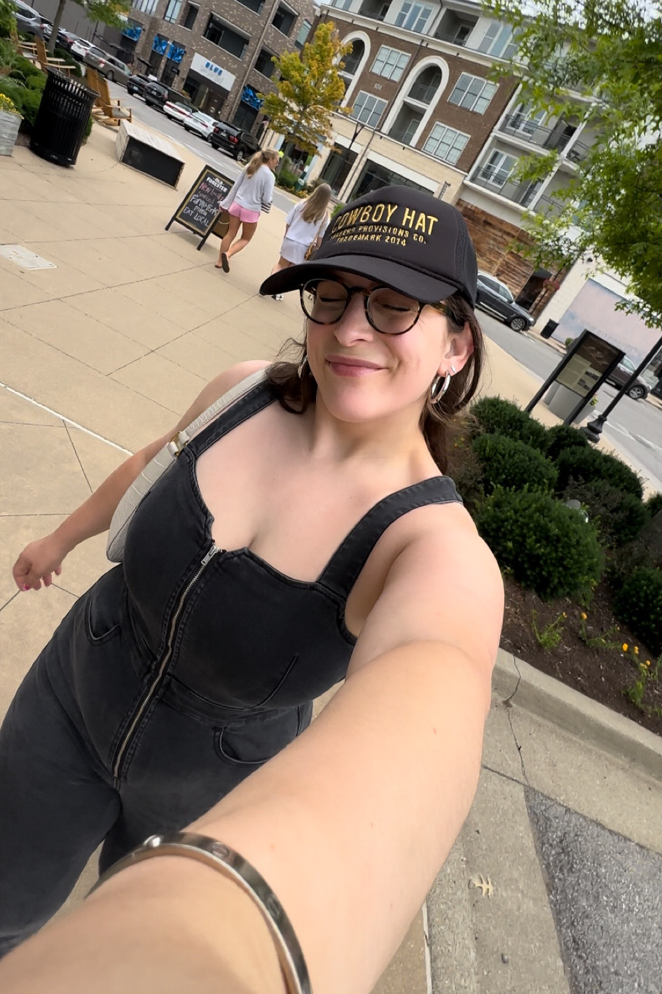 Obsessed with this jumpsuit and it’s great for curvy girls  

#LTKMidsize