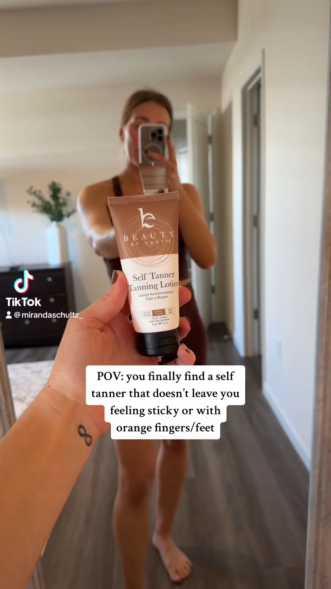 I cannot say enough good things about this self tanner! No stickiness, no smell, no orange hands and feet and feels like a lotion! 10/10 for me! 
#selftanner #selftanningroutine #beautybyearth #amazonfind

#LTKbeauty #LTKfindsunder50