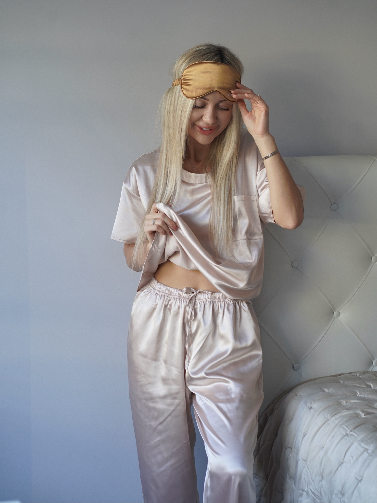 Ekouaer Womens Satin Silky Pajama Set Short Sleeve Shirt with Long Pajama Pant Set Soft PJ Loungewear


#LTKHoliday #LTKHome #LTKGiftGuide