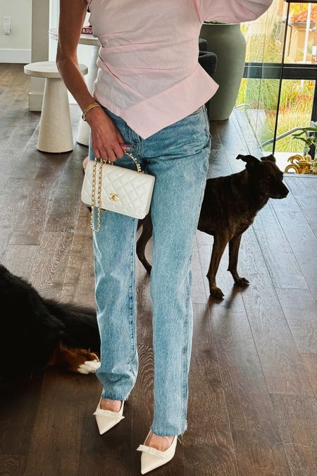 One of my favorite brand in jeans 
High waisted grlfrnd denim tts
Chanel purse
White pointed heels