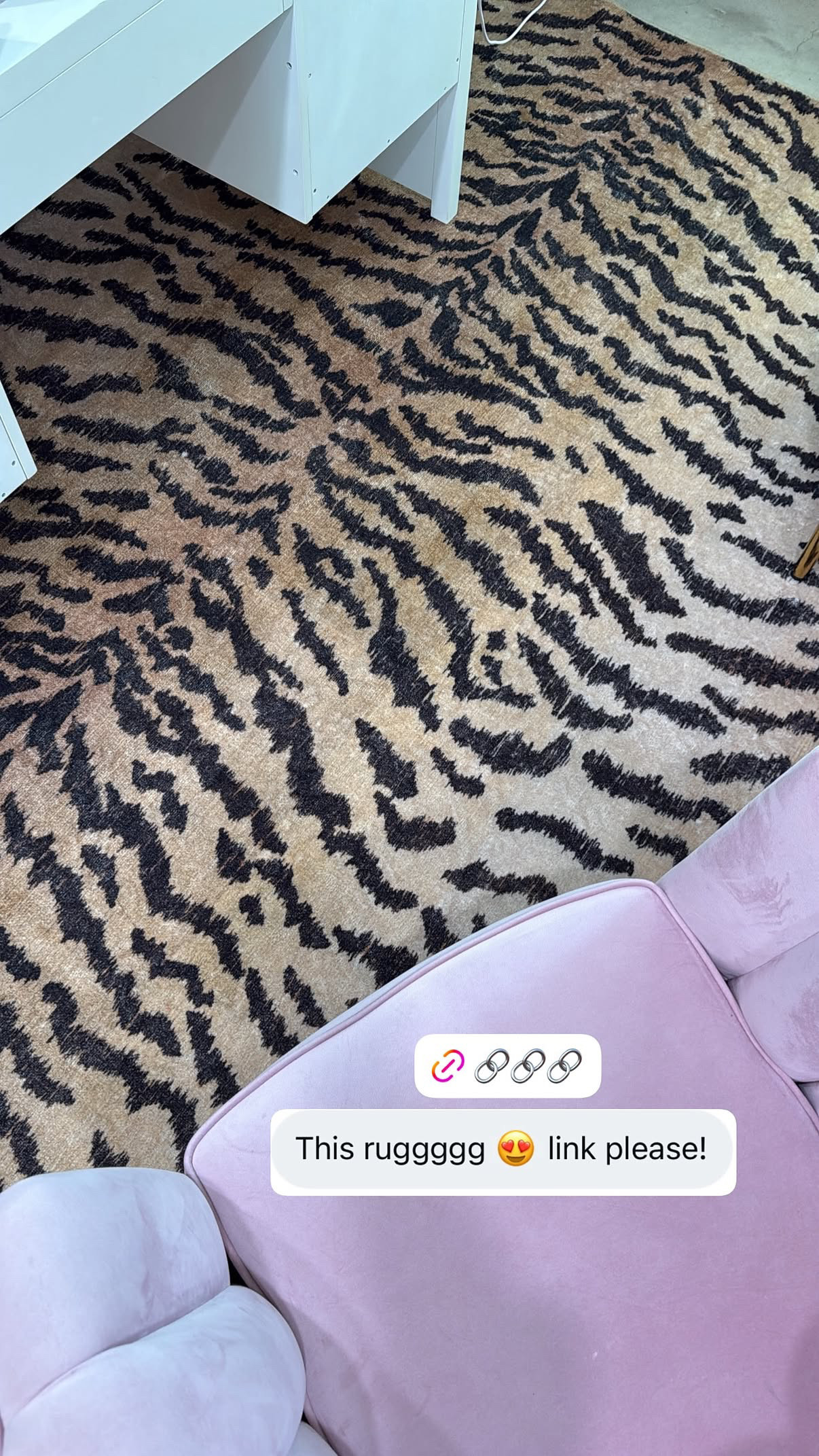 You asked, here it is. The rug that gets more DMs than my outfits. Tiger stripe is a neutral, and I will not be taking questions. It anchors a pink velvet chair and a white desk without trying, which is exactly what a good rug should do. 

 