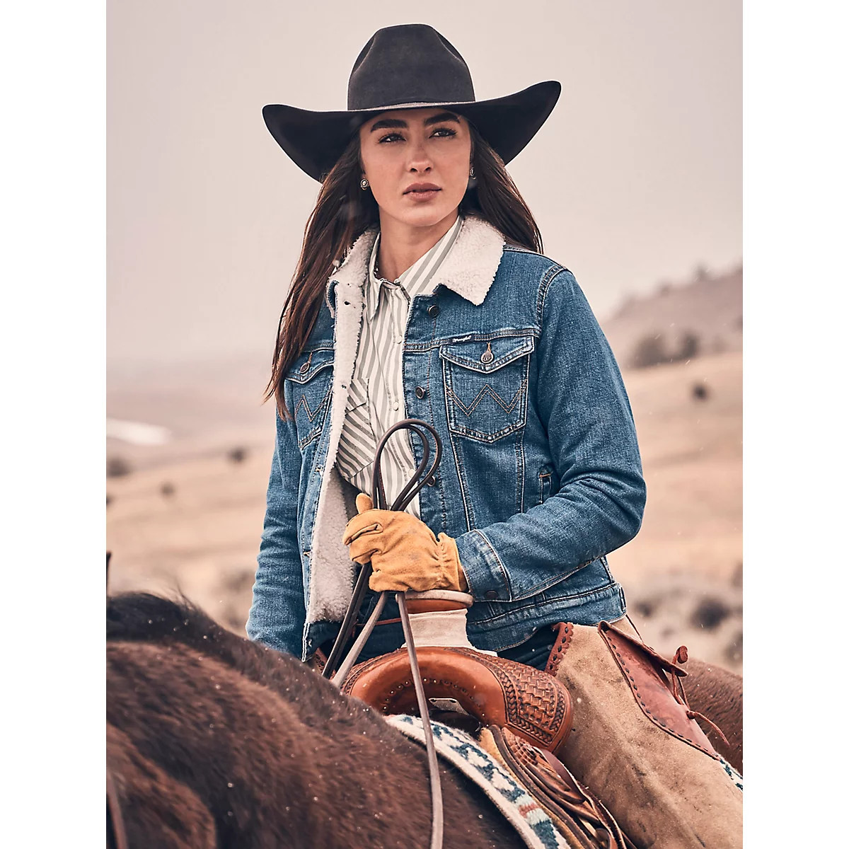 Women's Wrangler Retro® Sherpa Lined Western Denim Jacket in Denim | Wrangler