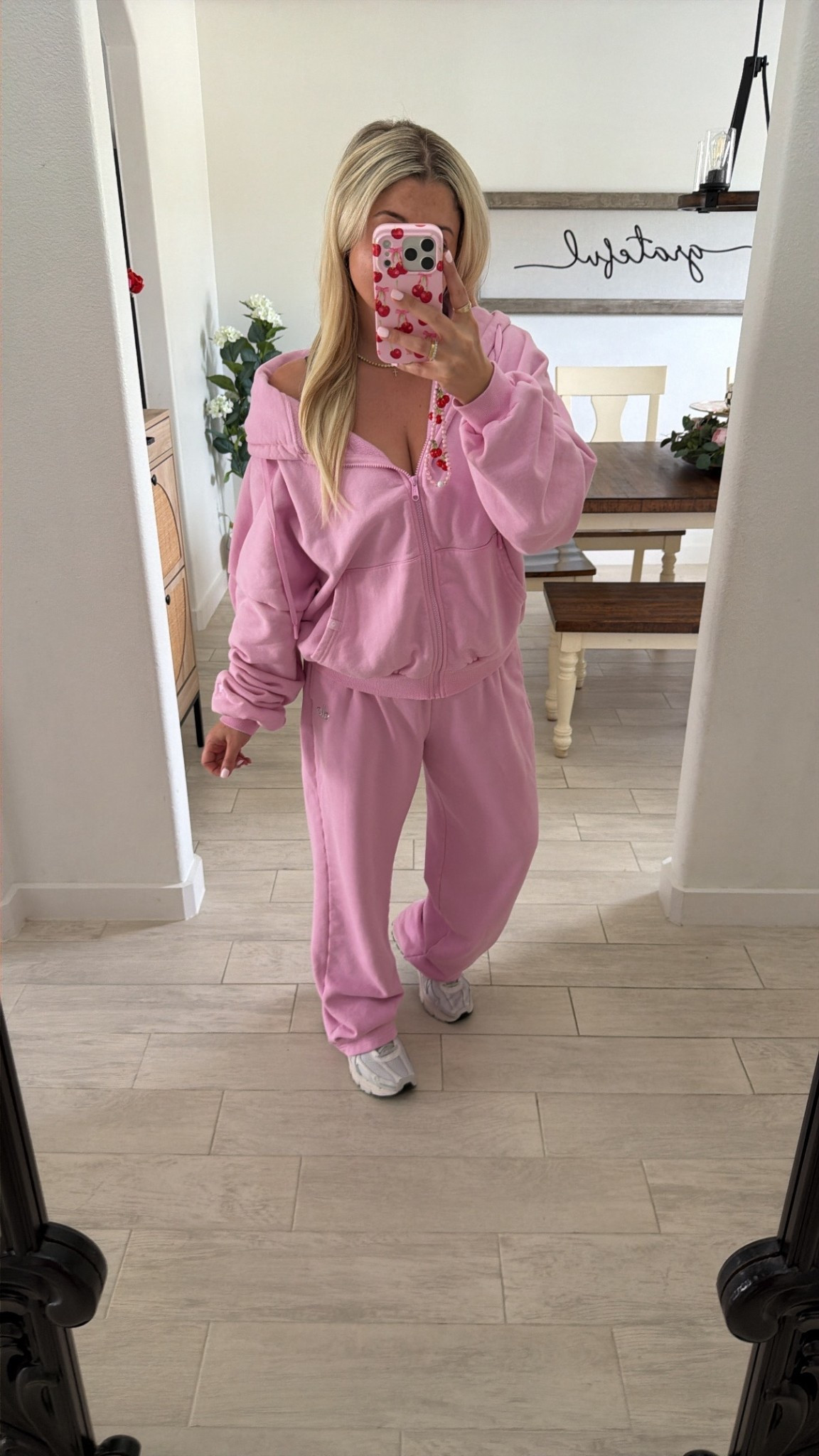 OOTD 
Small
Nike sneakers up 1/2 a size 

#LTKootd