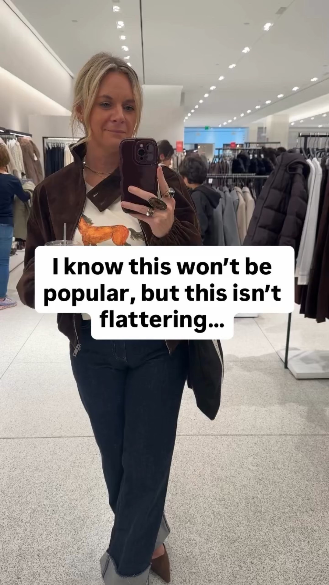 I know this feels counterintuitive — but longer, shapeless tops usually do the opposite of what you want them to do.

Instead of skimming the body, they pull the eye straight across the widest part of the torso and remove all sense of shape. The result? The outfit feels heavier and less intentional.

Flattering outfits aren’t about hiding.
They’re about proportion, structure, and where things hit.

This is one of the most common adjustments we make with clients — and one of the most freeing once you see the difference.