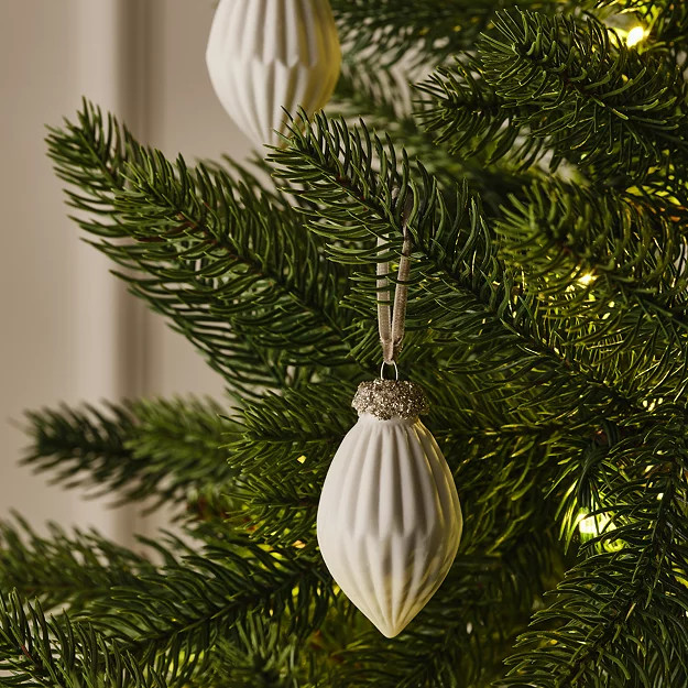 Ceramic Drop Bauble – 7.5cm | The White Company UK & ROW