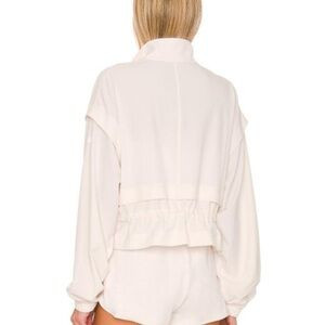 Ready Set Jacket Alo Small ivory white  layered strech seesucker yoga new NWOT | Poshmark