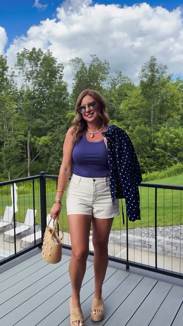 Proof that you can build a wardrobe full of quality pieces without blowing your budget. ✨

These tops are comfortable, versatile, and look so much more expensive than they actually are. They’re the kind of pieces you’ll reach for all summer long!

Comment “SUMMER” and I’ll send you all the details! 

#AffordableFashion #SummerStyle #BudgetFriendlyFinds #EverydayOutfits #MomStyle
